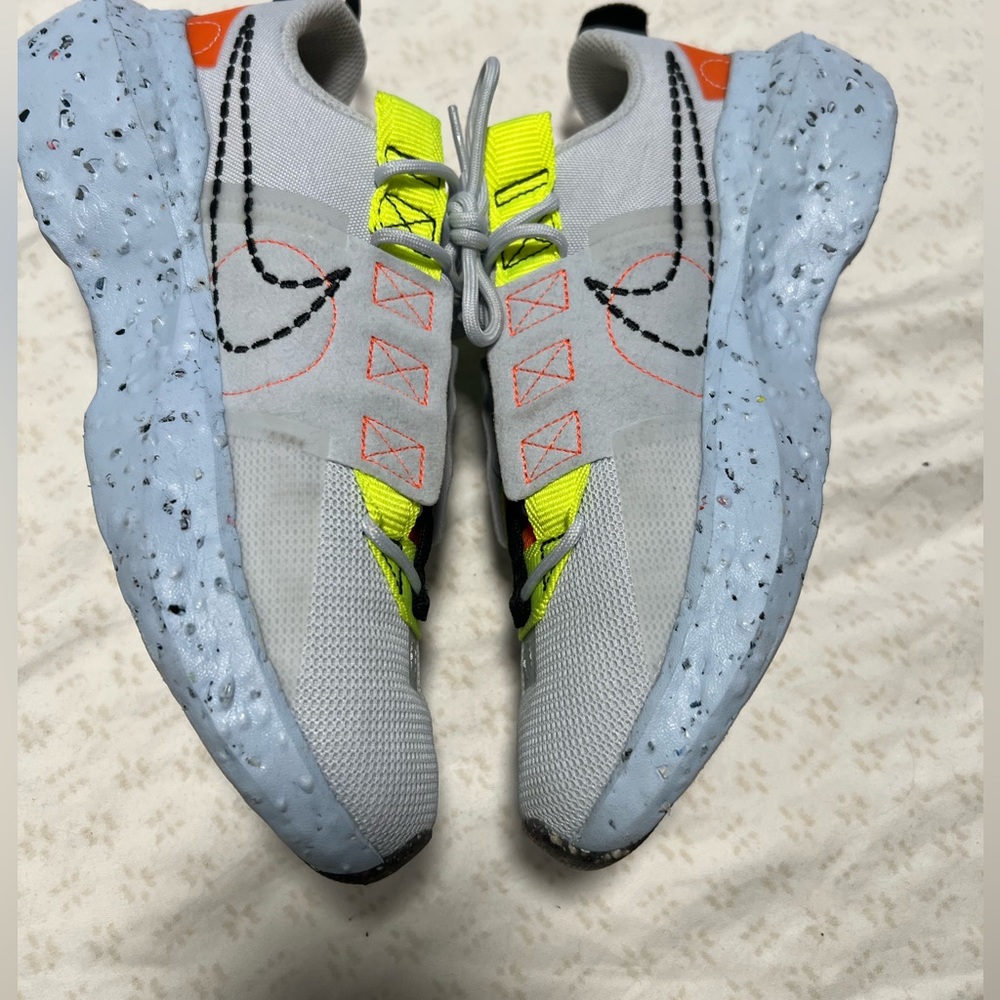 Like new Nike women’s size 6.5